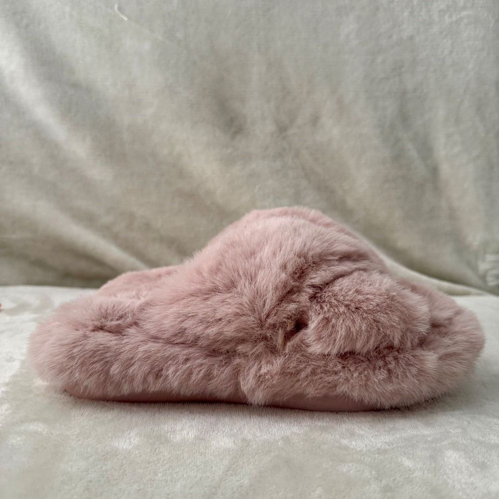 Steve Madden Slippers Pink Faux Fur Fluffy Slides Coquette Small Size 5 Size 6 - Picture 4 of 10